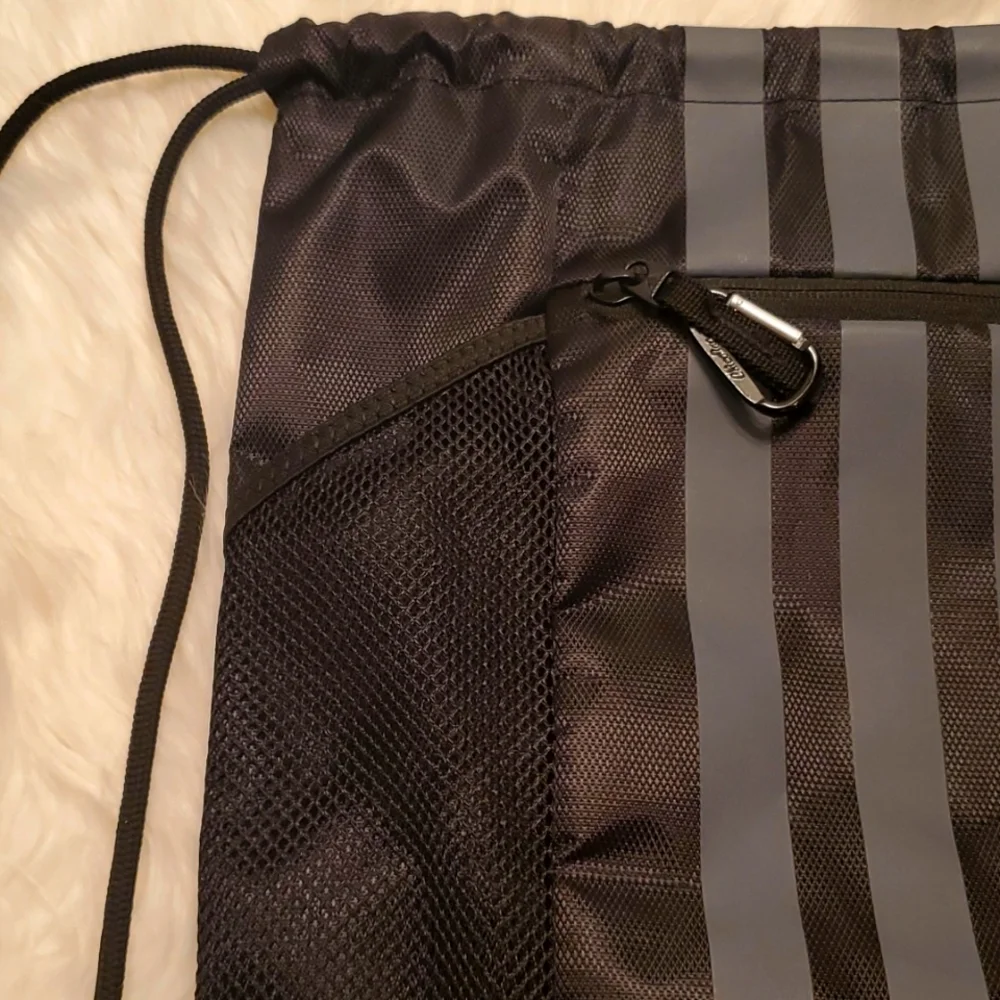 Adidas Nylon Drawstring Sackpack with Insulated Water Bottle Black Gray Unisex - Picture 2 of 7